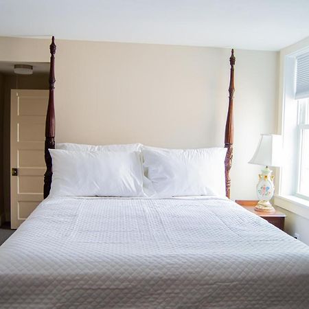 The General Stanton Inn Чарлстаун Экстерьер фото